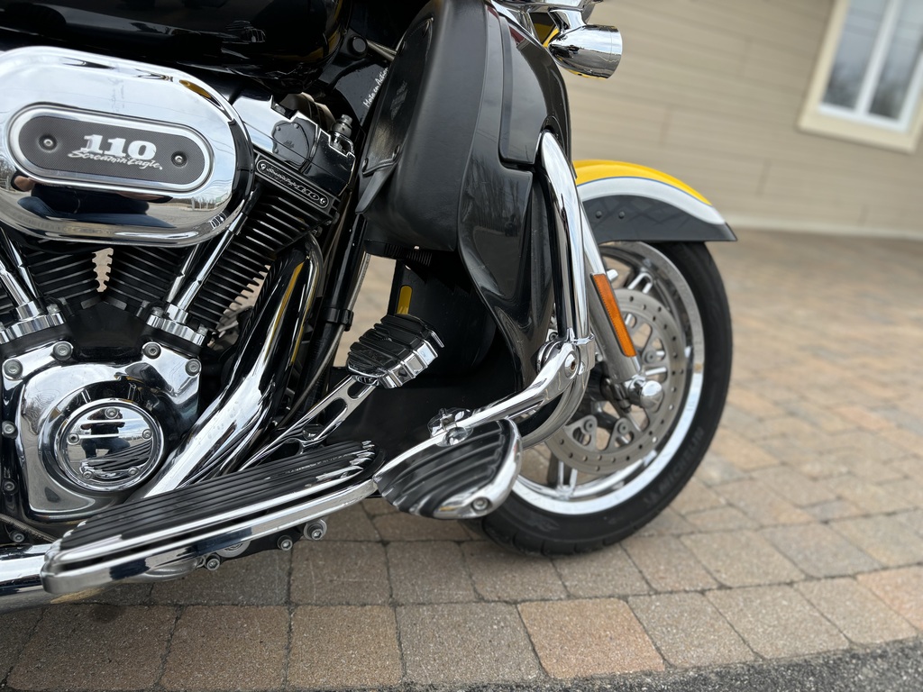 Harley-Davidson CVO Electra Glide Ultra 2012