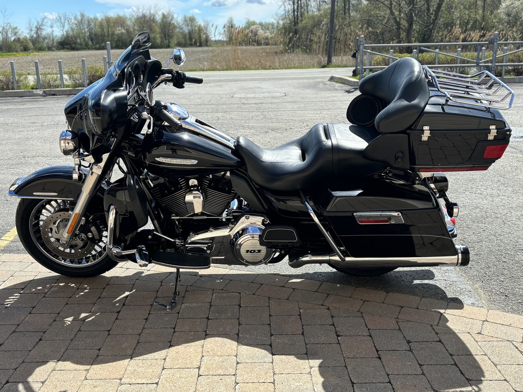 Harley-Davidson FLHTK Electra Glide Ultra Limited 2012