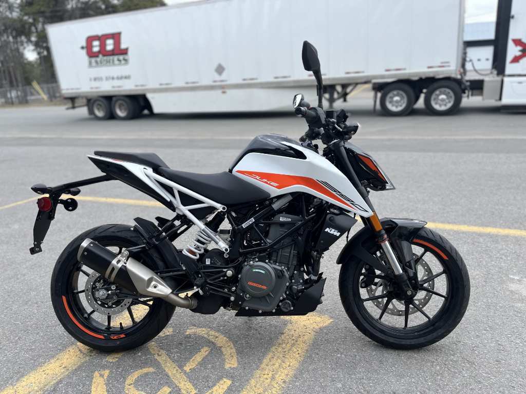 KTM 390 Duke 2022