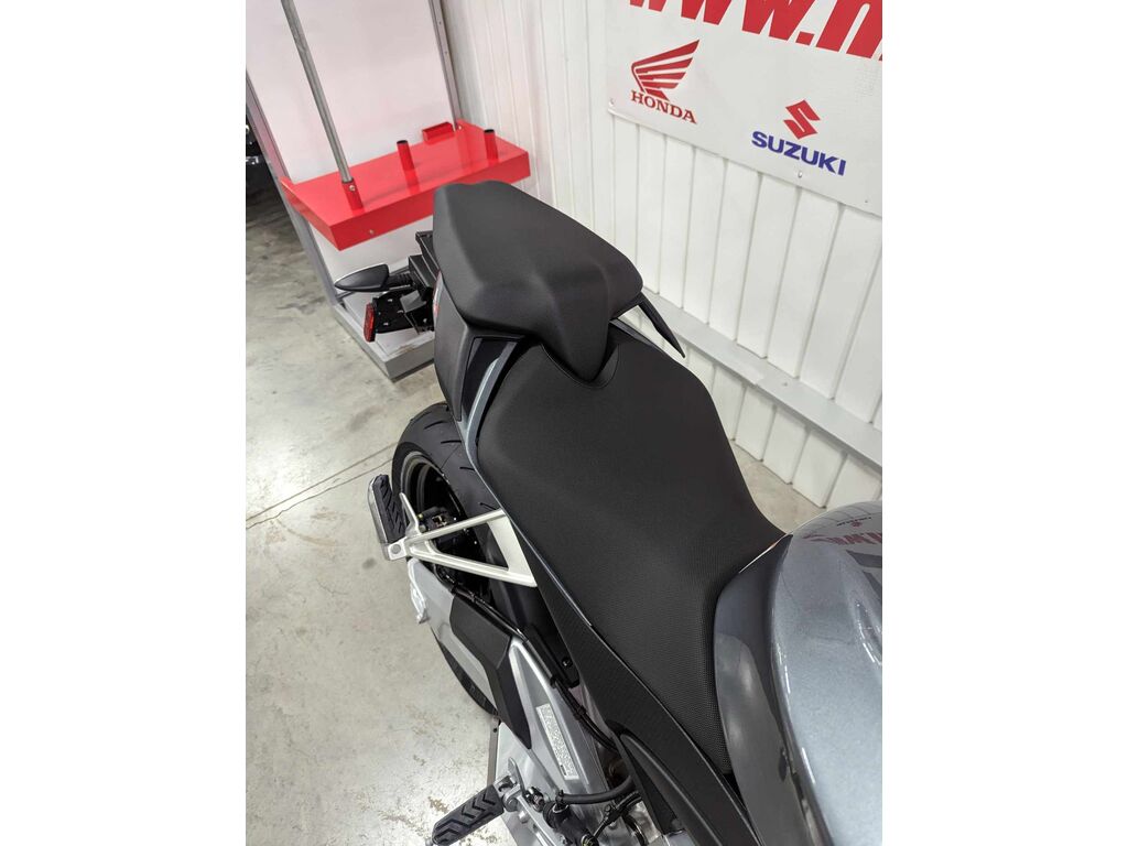 Aprilia Tuono 660 2023