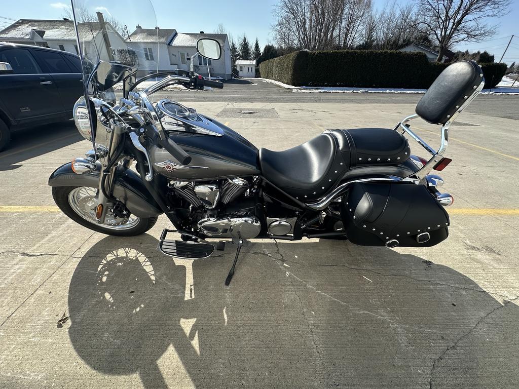 Kawasaki Vulcan 900 Classic LT 2024