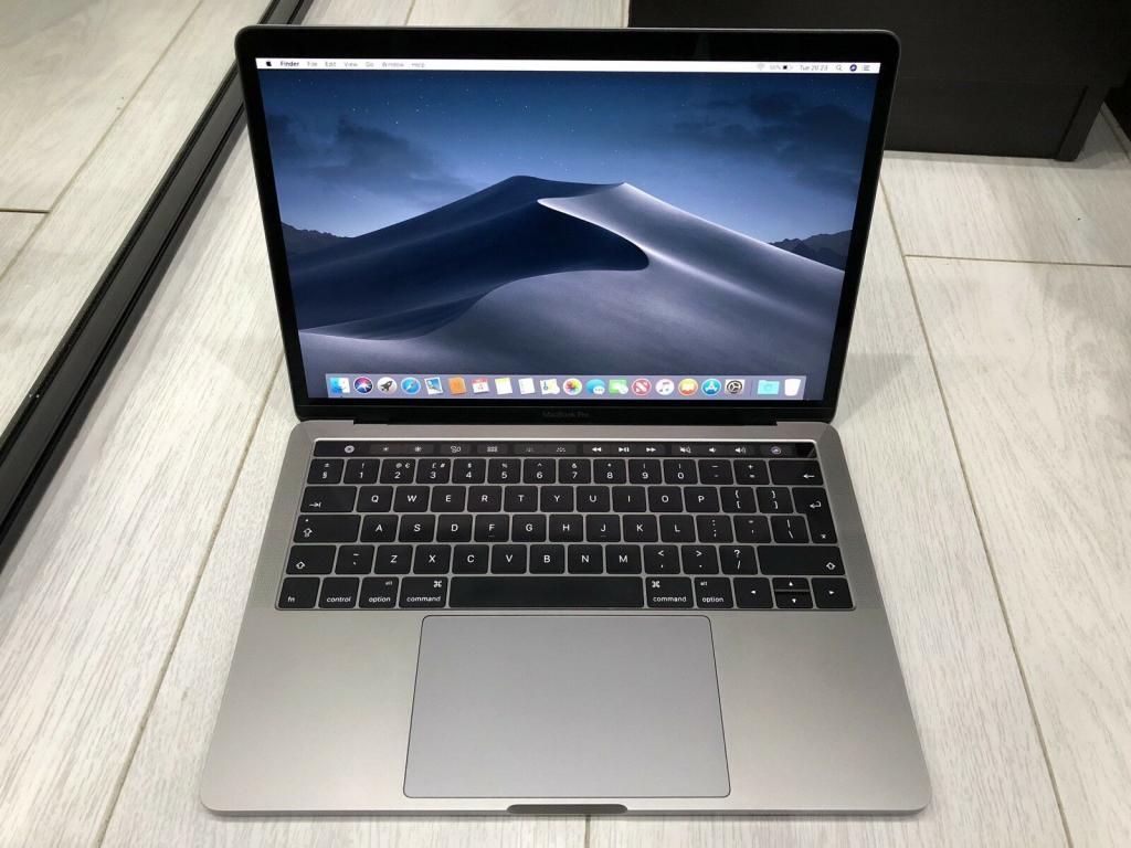 Apple MacBook Pro Retina 13.3" Tactile 2017 Bar 256 Go SSD 8 Go RAM 3.1GHz core i5