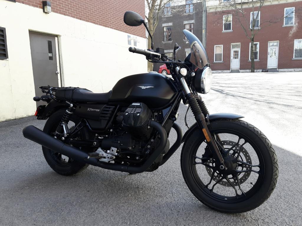 2017 Moto Guzzi V7iii Stone