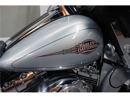 Harley-Davidson FLHTC Electra Glide Classic 2010