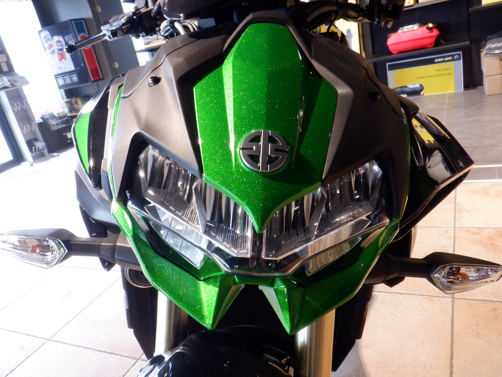 Kawasaki ZR1000LMFN 2021