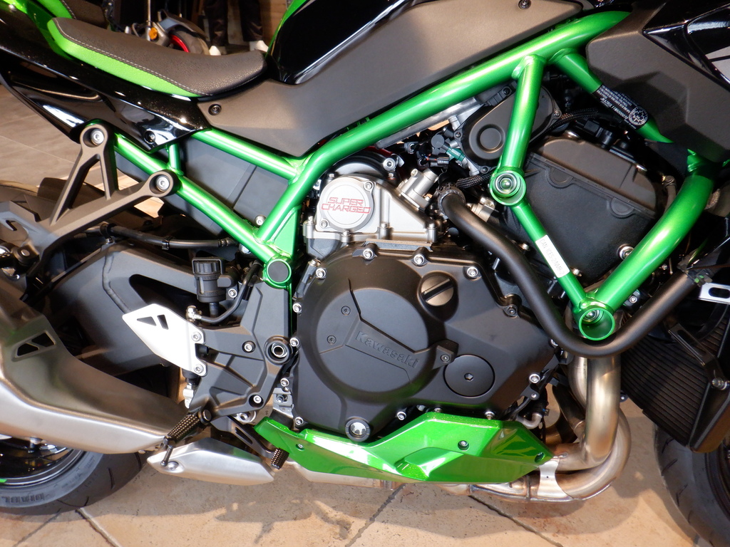 Kawasaki ZR1000LMFN 2021