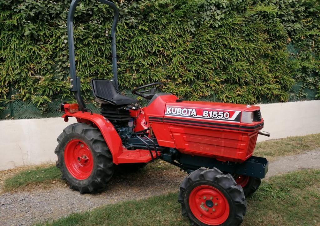 




Tracteur Kubota B1550 année 1997 17 ch 263 Heures