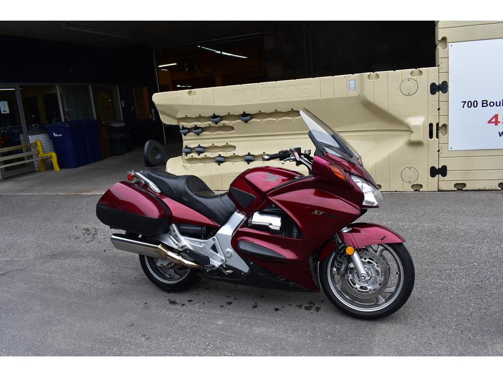 Honda ST1300 Touring 2005