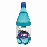 Eau de source gazéifiée à saveur de mûres