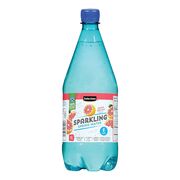 Eau de source gazéifiée à saveur de pamplemousse