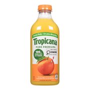 Jus d'orange avec un peu de pulpe réfrigéré