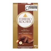 Tablette de chocolat avec garniture aux noisettes
