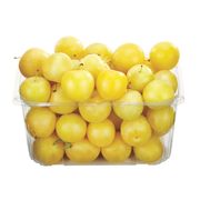 Panier de prunes jaunes