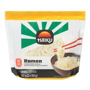 Nouilles ramen de blé cuites à la vapeur