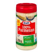 Fromage parmesan finement râpé