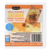 Tranches de fromage cheddar doux marbré