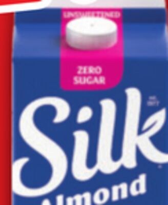 SILK DRINKS OR OÎKOS GREEK YOGURT