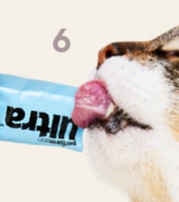 Performatrin Ultra Lickable Tuna Puree Cat Trea…