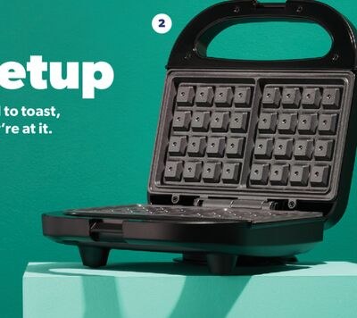 EVERYDAY ESSENTIALS™ WAFFLE MAKER