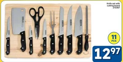 Knife set with cutting board
