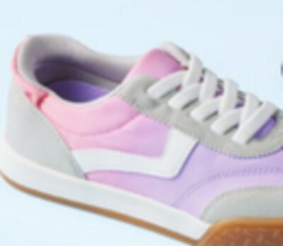 Kids' casual shoes