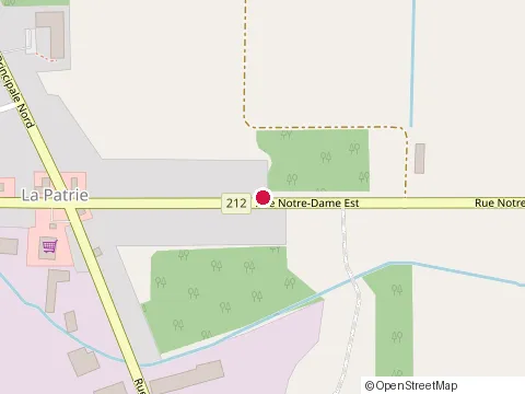 Location of Centre de Services Desjardins la Patrie at 20 Rue Notre-Dame O, La Patrie