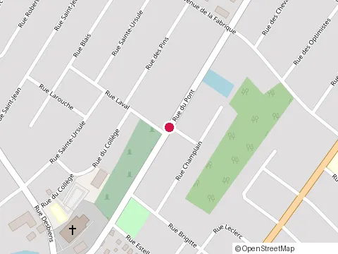 Location of Desjardins Entreprises - de Vallée de la Matapédia at 15 Rue du Pont, Amqui