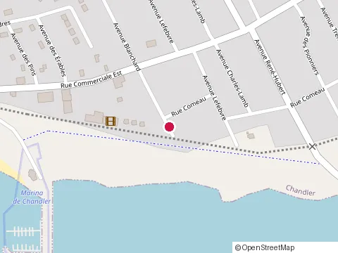 Location of Restaurant Duplex Pizza 2 Pour at 11 boulevard Rene-Levesque E, Chandler