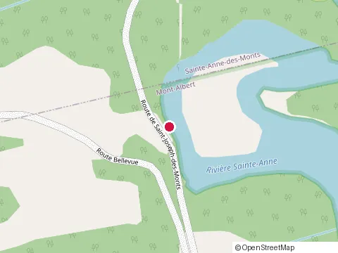 Location of Jardin des Bois at route Bellevue, Sainte-Anne-des-Monts