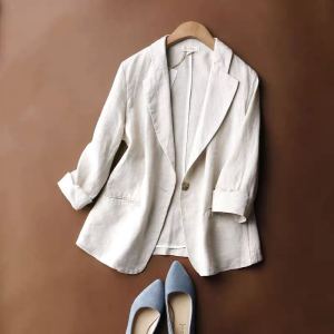 Manteau lin taille ajustée manches 3/4 femme