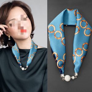 Foulard soie femme boucle magnétique collier perle