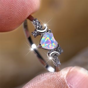 Bague lune amour trois griffes simple côtés