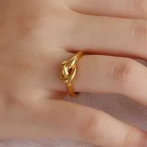 Bague acier titane nœud géométrique Truelove