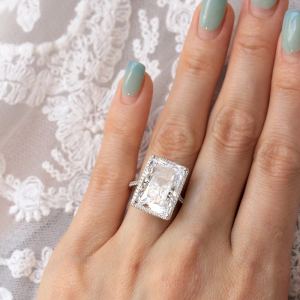Bague rectangulaire brillante mode simple