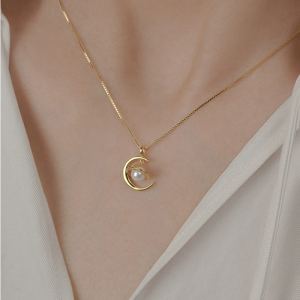Collier planète design niche chaîne clavicule femme