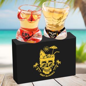 2 verres à vin crâne - homme musclé noir et bikini rouge - outils bar