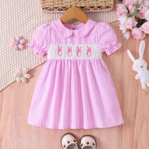 Robe à bulles col chemise motif carreauté et broderie lapin fillette
