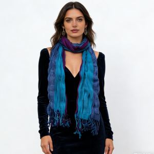 Foulard bleu ciel froissé teint femme homme casual soirée