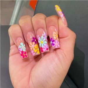 24 ongles artificiels fleurs plat long carré