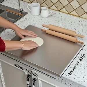 Planche à découper acier inoxydable rebord métal grand format, lavabo couteaux bambou