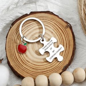 4pcs Porte-clés acier inoxydable pendentifs mode