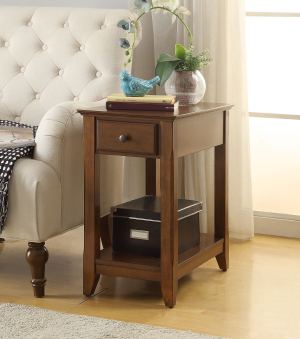 Table d'appoint Bertie noyer clair