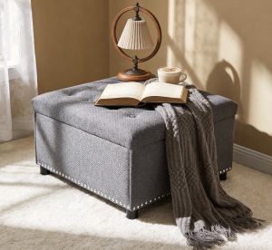 Ottoman rangement gris capitonné, clous décor, table café