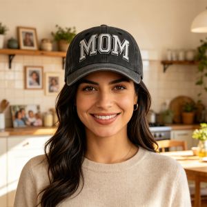 Casquette baseball MOM noire vintage brodée femme