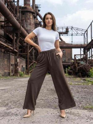 Pantalon décontracté femme, jambe droite, usage quotidien