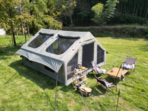 Tente camping gonflable 9.8x13pi pompe main vert armée 4 saisons