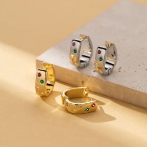 Boucles oreilles zircon carré multicolore assortissable