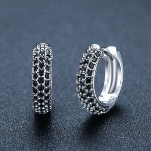 Boucles d'oreilles style givré coréen Black Mango