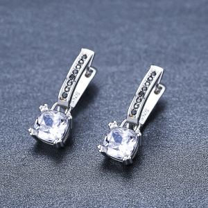 Boucles d'oreilles carrées zircon plaquées cuivre