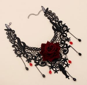Collier 13